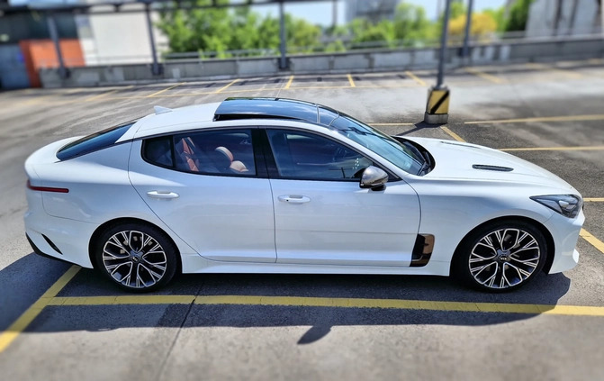 Kia Stinger cena 129900 przebieg: 119800, rok produkcji 2018 z Łódź małe 379